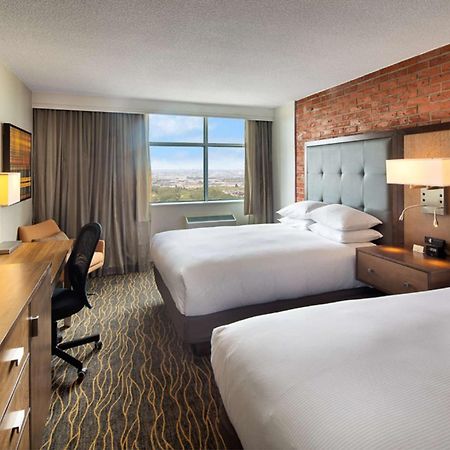 Doubletree By Hilton Toronto Airport, On Hotel Ngoại thất bức ảnh