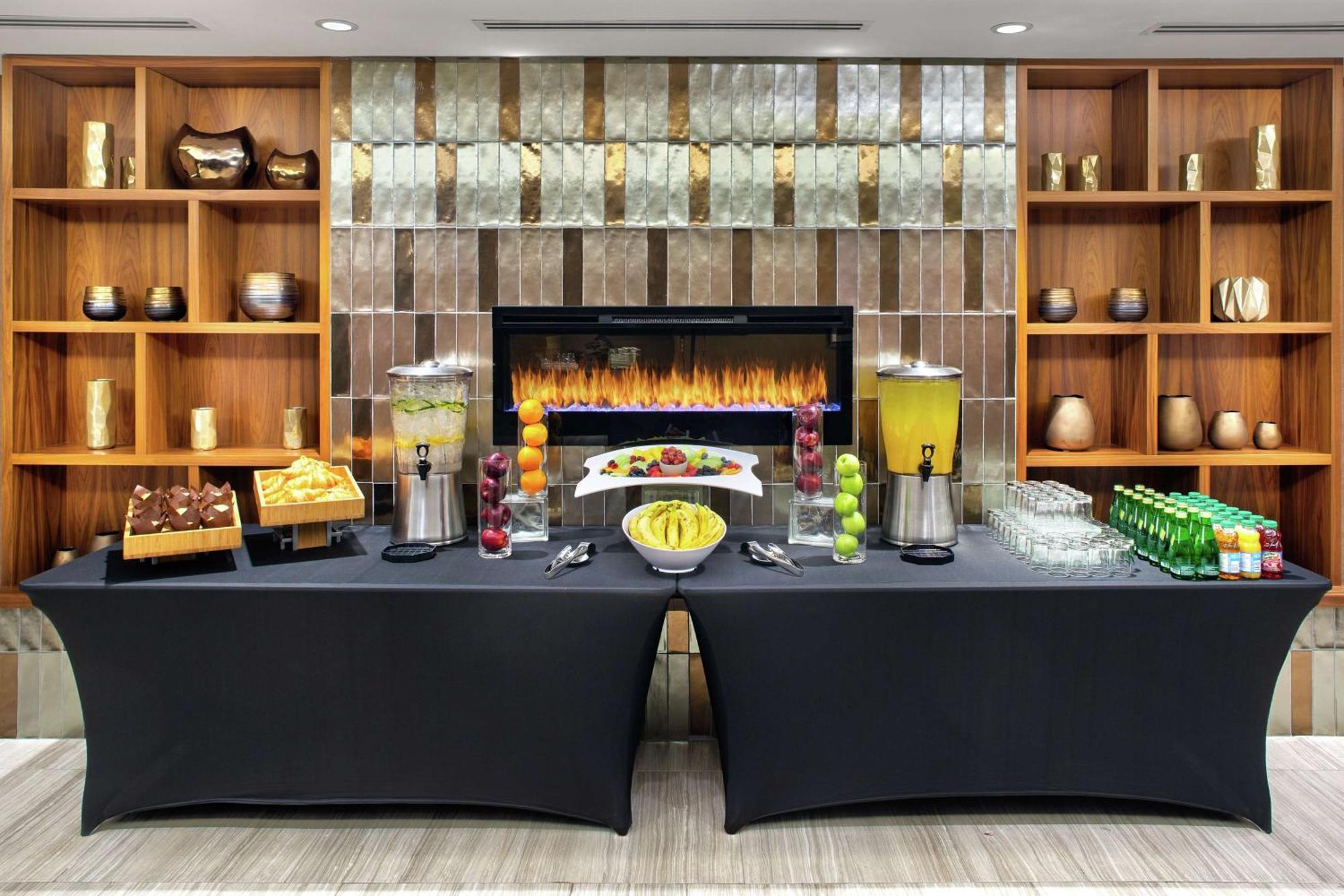 Doubletree By Hilton Toronto Airport, On Hotel Ngoại thất bức ảnh
